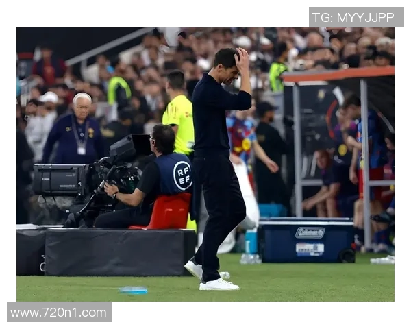 8万人狂嘘!皇马1-2被曼城反转:输掉26亿巅峰对决 阿隆索难逃下课